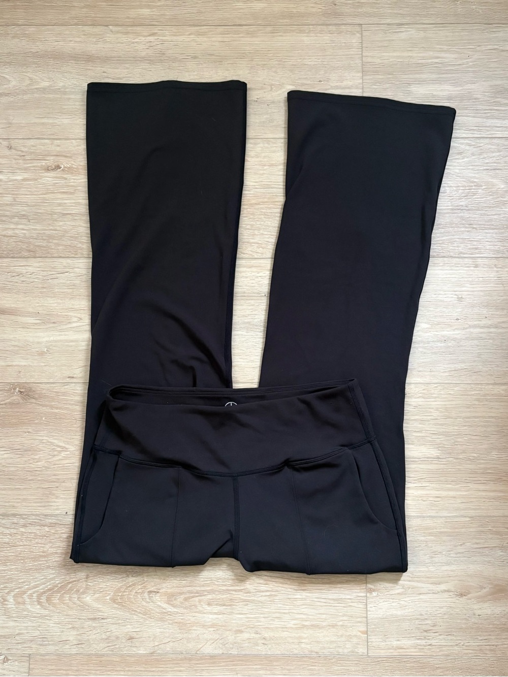 Move Theory Black High Waisted Flared Yoga Leggings Size M